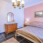 Apartamento 2 Bedroom Cozy In