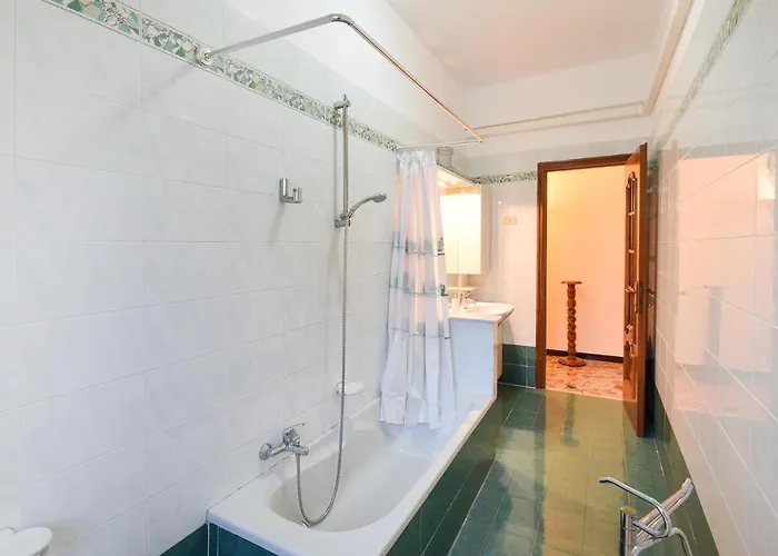 2 Bedroom Awesome In