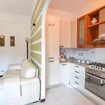 2 Bedroom Awesome In Lejlighed *