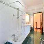 2 Bedroom Awesome In