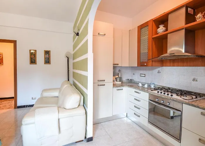 2 Bedroom Awesome In Appartement *